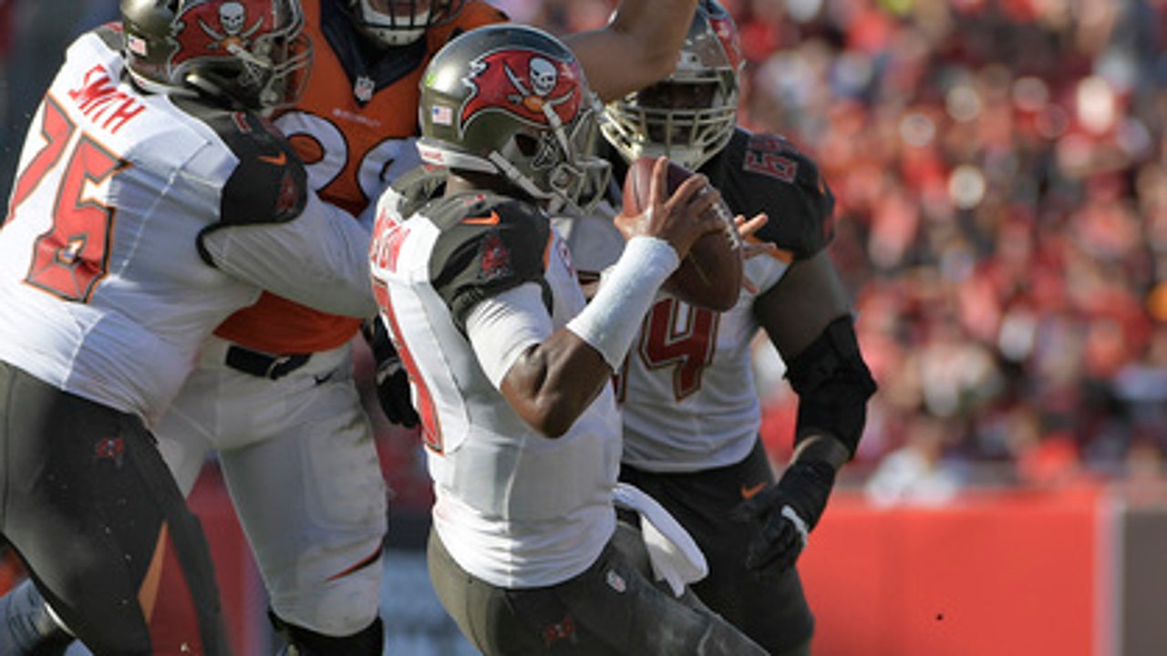 AP Power Rankings: Broncos alone at No. 1